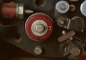 太陽光発電システムの設置を行う