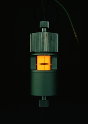 2つ合わせてデザインが完成する個性的な結婚指輪